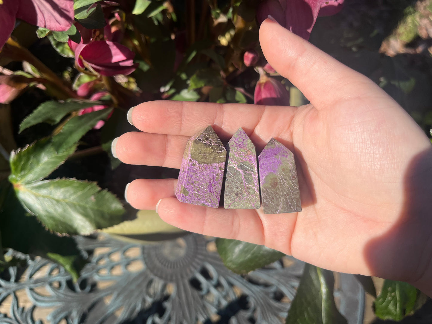 Atlantisite Towers (Stichtite in Serpentine)