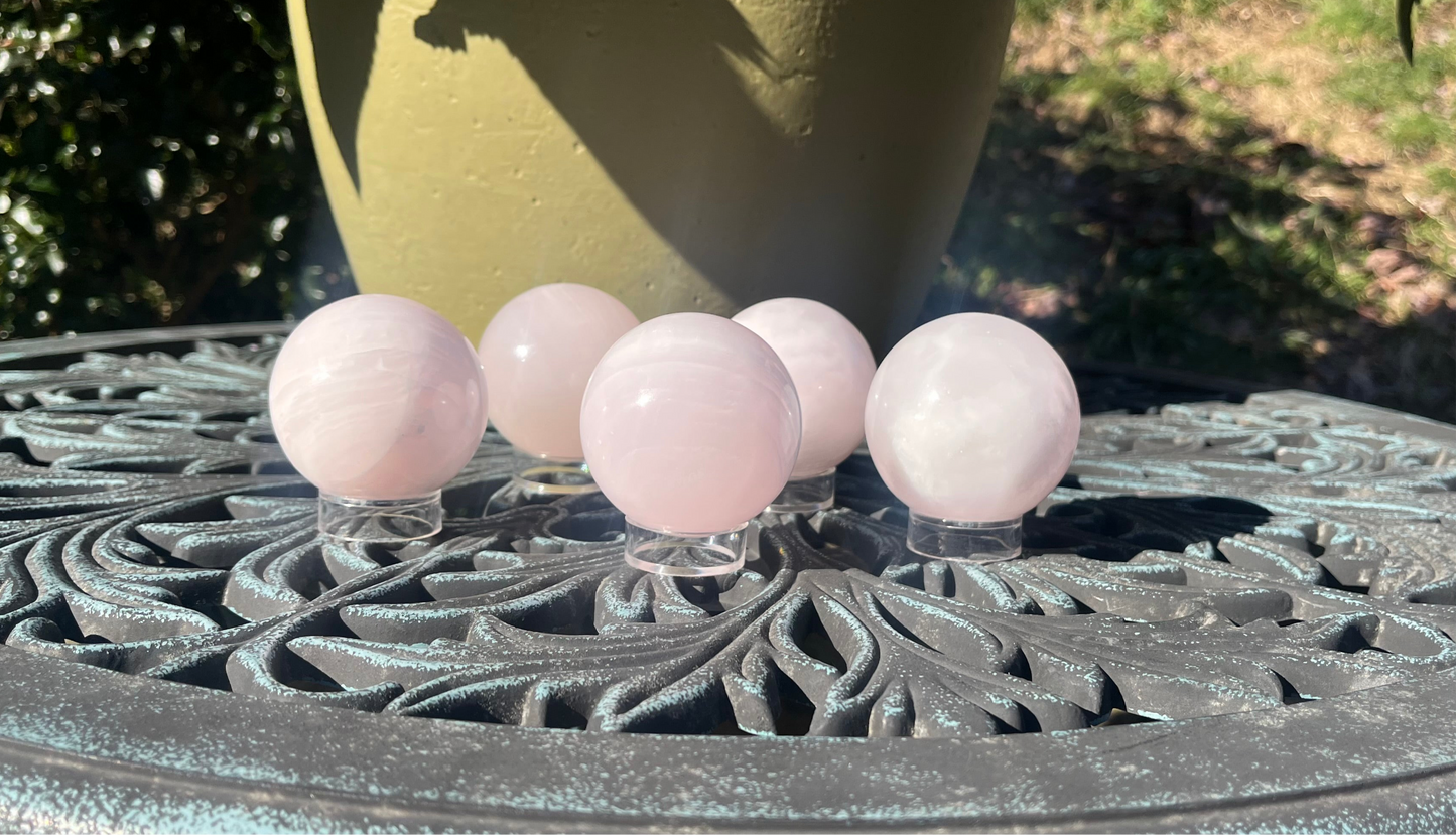 Mangano Calcite Spheres