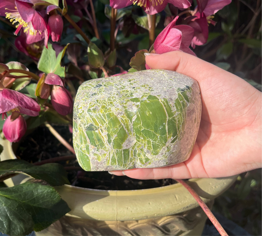 Tremolite Freeform